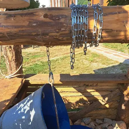 Pavlovica Konaci * Kotraza