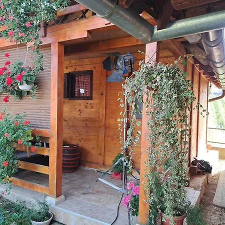 Pavlovica Konaci * Kotraza