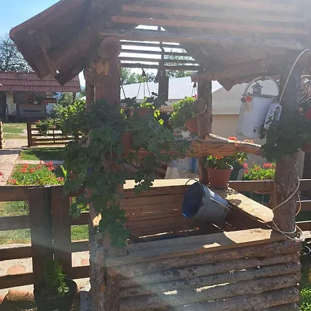 Apartament Pavlovica Konaci