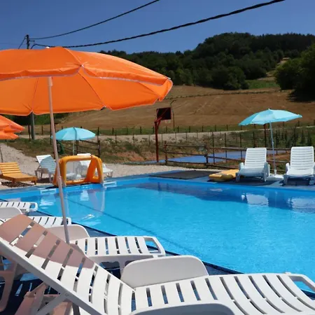 Pavlovica Konaci Kotraza